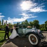 Brautpaar bei deren Hochzeit auf der Musikinsel Rheinau in der Schweiz beim Fotoshooting mit dem Hochzeitsfotograf