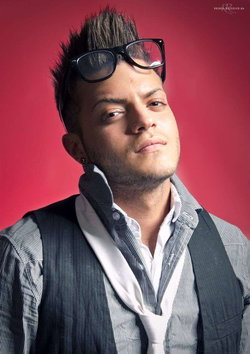mann-foto-fotoshooting-musty-brille-dress